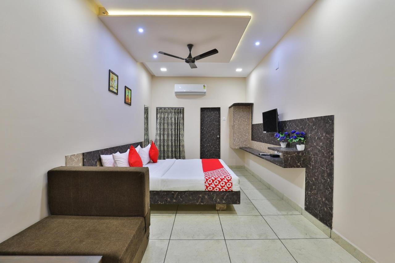 Oyo 26621 Hotel Tulsi Residency Джамнагар Экстерьер фото