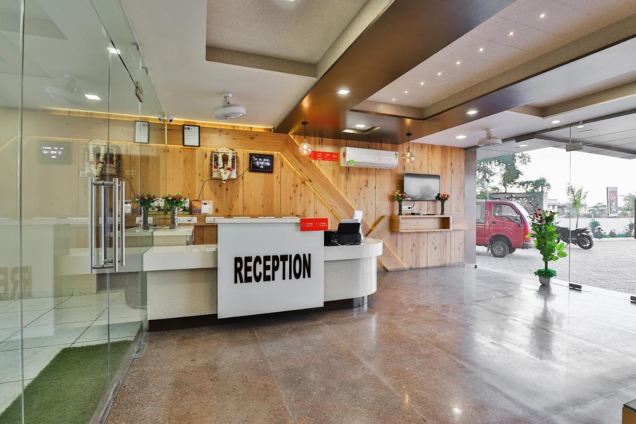 Oyo 26621 Hotel Tulsi Residency Джамнагар Экстерьер фото